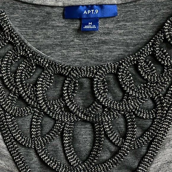 Women’s Apt. 9 Sleeveless top, dressy or casual.  Like new! Bronze color - Picture 3 of 5